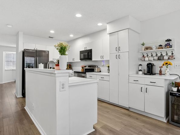 11461 Lakeview Dr 8, Coral Springs FL 33071