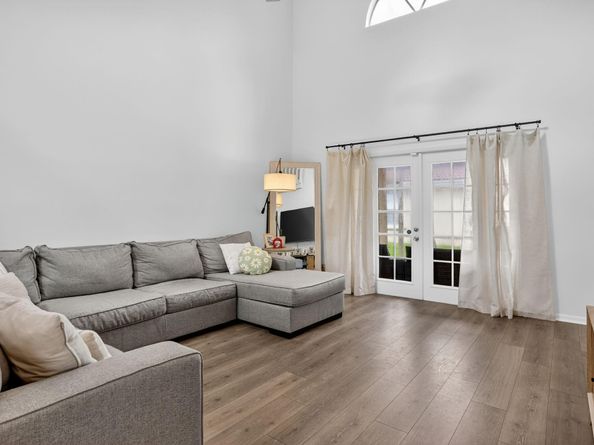 11461 Lakeview Dr 8, Coral Springs FL 33071