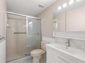 15364 Lakes Of Delray Boulevard 66, Delray Beach FL 33484