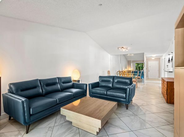 15364 Lakes Of Delray Boulevard 66, Delray Beach FL 33484