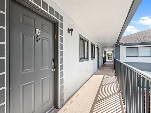 15364 Lakes Of Delray Boulevard 66, Delray Beach FL 33484