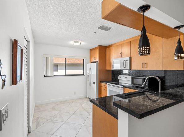 15364 Lakes Of Delray Boulevard 66, Delray Beach FL 33484