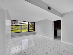 1713 Whitehall Dr 103, Davie FL 33324