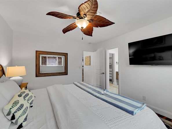 1080 SE 9th Ave, Pompano Beach FL 33060