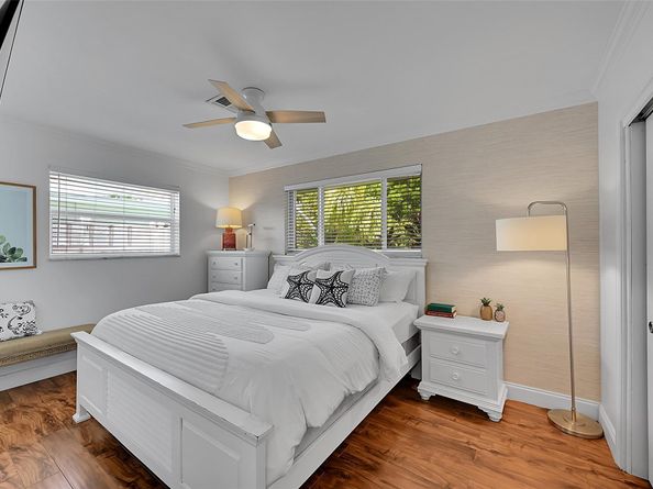 1080 SE 9th Ave, Pompano Beach FL 33060