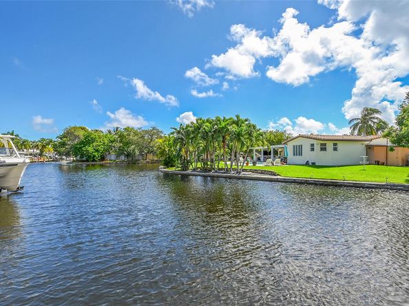 1080 SE 9th Ave, Pompano Beach FL 33060