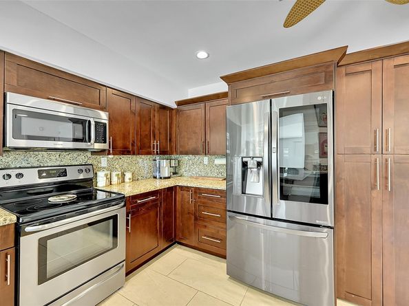 1080 SE 9th Ave, Pompano Beach FL 33060