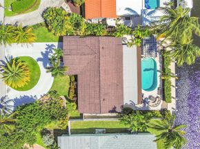 1080 SE 9th Ave, Pompano Beach FL 33060