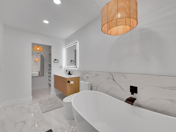 1080 SE 9th Ave, Pompano Beach FL 33060