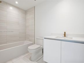2678 Tigertail Avenue 911, Miami FL 33133
