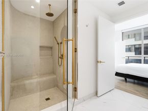 2678 Tigertail Avenue 911, Miami FL 33133