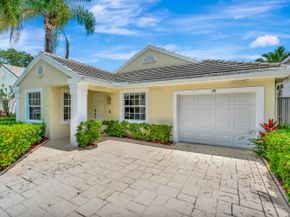 28 Admirals Court, Palm Beach Gardens FL 33418