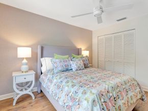 28 Admirals Court, Palm Beach Gardens FL 33418