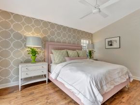 28 Admirals Court, Palm Beach Gardens FL 33418