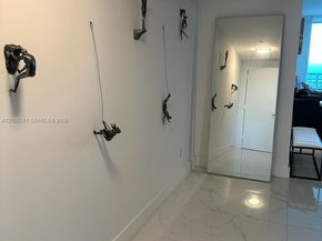 325 S Biscayne Boulevard 4119, Miami FL 33131