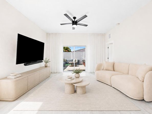 160 NE 35th Street, Oakland Park FL 33334