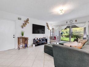 6237 Old Court Road 104, Boca Raton FL 33433