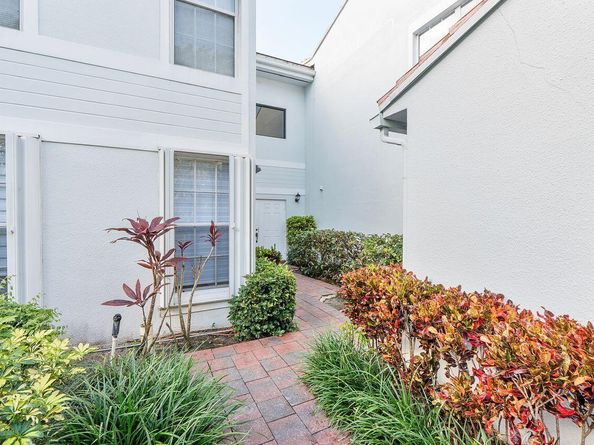 6237 Old Court Road 104, Boca Raton FL 33433