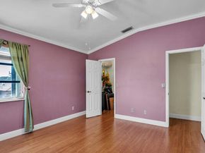 6431 Olde Moat Way, Davie FL 33331