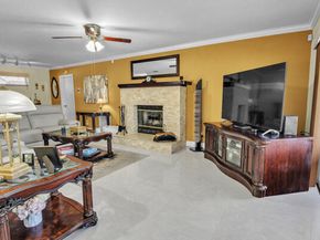 6431 Olde Moat Way, Davie FL 33331