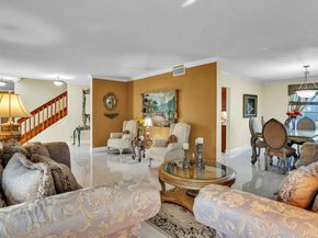 6431 Olde Moat Way, Davie FL 33331