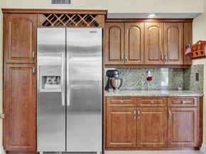 6431 Olde Moat Way, Davie FL 33331