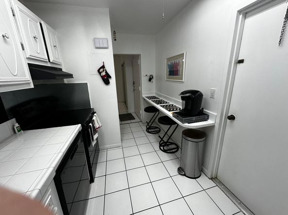 3105 Oakland Shores Drive J207, Oakland Park FL 33309
