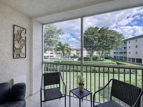 400 W Village Green Circle W 216, Palm Springs FL 33461