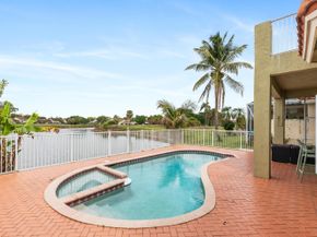 7597 NW 25th Street, Margate FL 33063