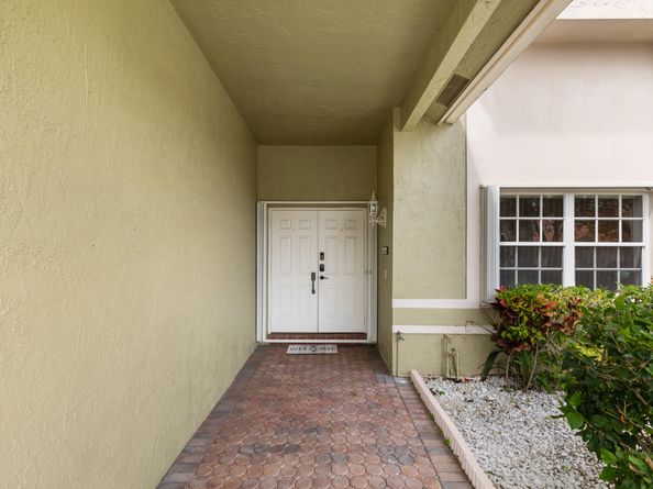 7597 NW 25th Street, Margate FL 33063