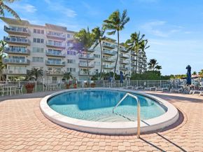 140 NE 28th Ave 406, Pompano Beach FL 33062