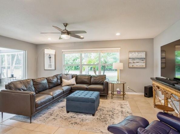 1230 S Drive Way A, Delray Beach FL 33445