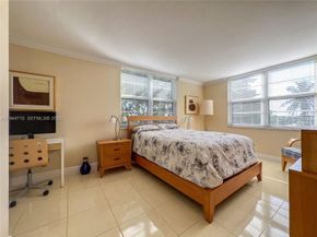 8900 Washington Boulevard 401A, Pembroke Pines FL 33025