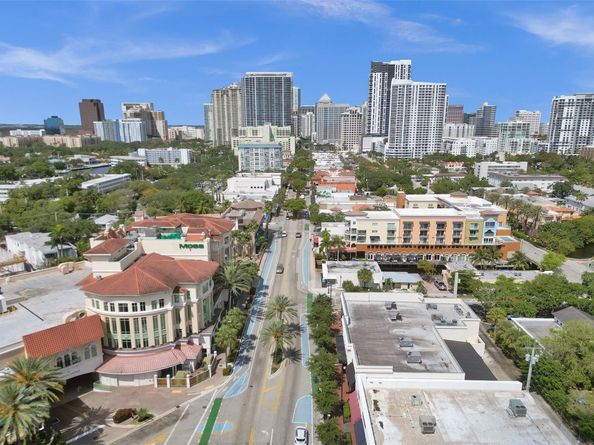 1212 SE 2nd Ct 201, Fort Lauderdale FL 33301