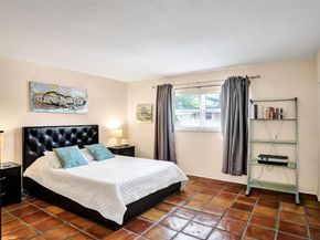 1212 SE 2nd Ct 201, Fort Lauderdale FL 33301