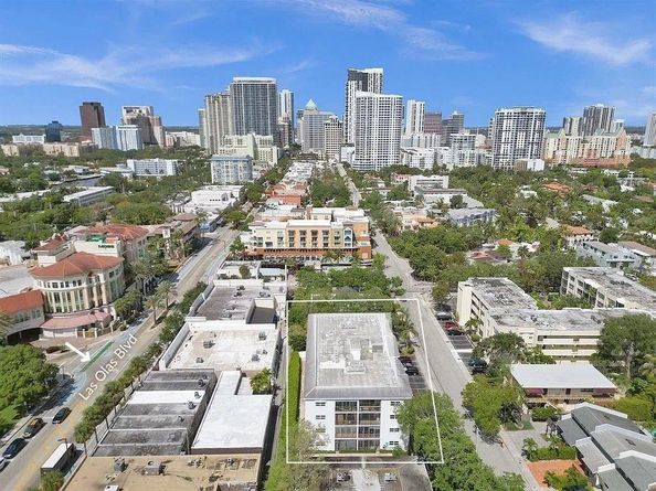 1212 SE 2nd Ct 201, Fort Lauderdale FL 33301