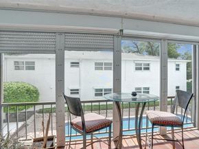 1212 SE 2nd Ct 201, Fort Lauderdale FL 33301