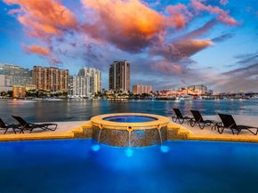 2 Pelican Dr, Fort Lauderdale FL 33301