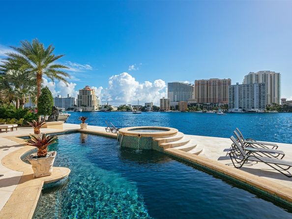 2 Pelican Dr, Fort Lauderdale FL 33301