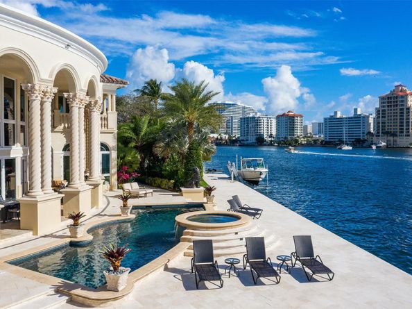 2 Pelican Dr, Fort Lauderdale FL 33301