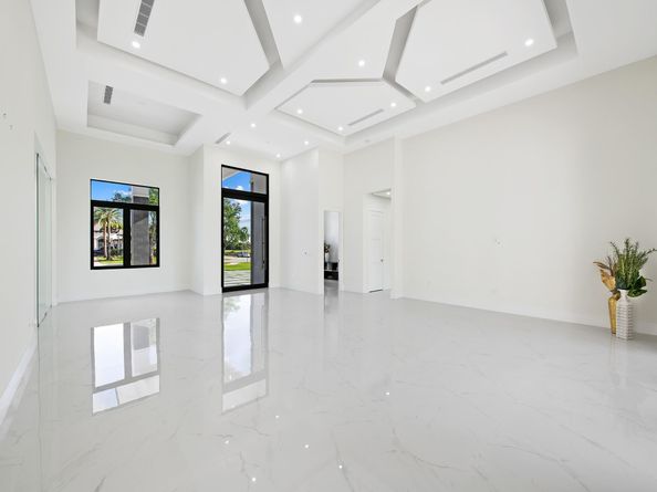 13600 Pine Meadow Ct, Davie FL 33325