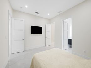 13600 Pine Meadow Ct, Davie FL 33325