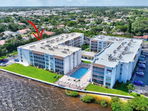 1516 S Lakeside Drive 317, Lake Worth Beach FL 33460