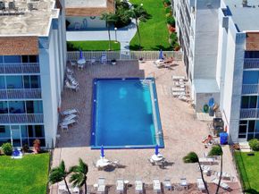1516 S Lakeside Drive 317, Lake Worth Beach FL 33460