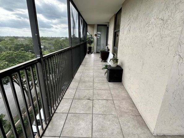 2816 N 46th Avenue J682, Hollywood FL 33021