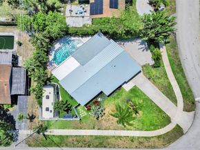 106 SE 10th Ct, Deerfield Beach FL 33441