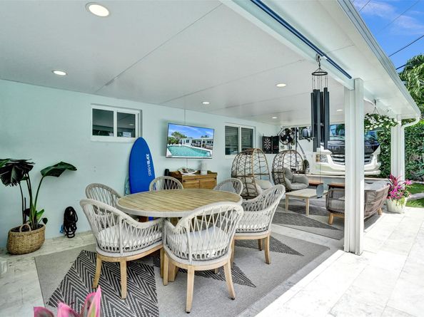 106 SE 10th Ct, Deerfield Beach FL 33441