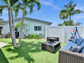 106 SE 10th Ct, Deerfield Beach FL 33441