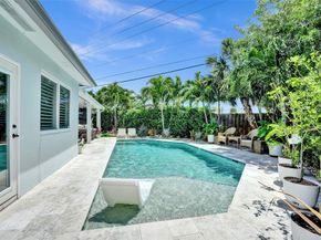 106 SE 10th Ct, Deerfield Beach FL 33441