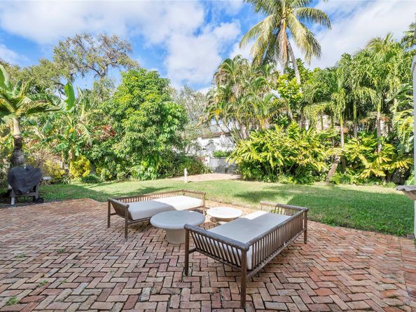 1615 SE 4th St, Fort Lauderdale FL 33301